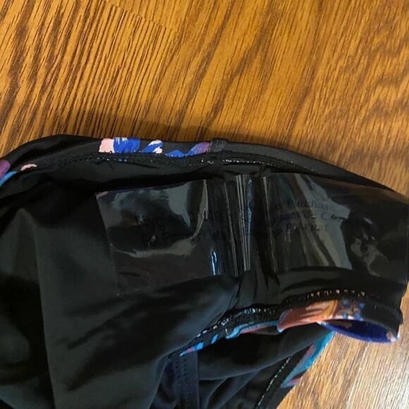 NEW ModCloth The Pamela One-Piece Swimsuit Small - Picture 6 of 7